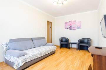Фото номера Улучшенные апартаменты Апартаменты Apartment on Obolonskaya Square 3 г. Киев 8