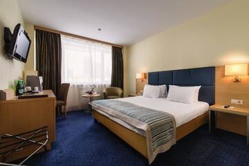 Фото номера Улучшенный двухместный номер с 1 кроватью Отель President Hotel г. Киев 2