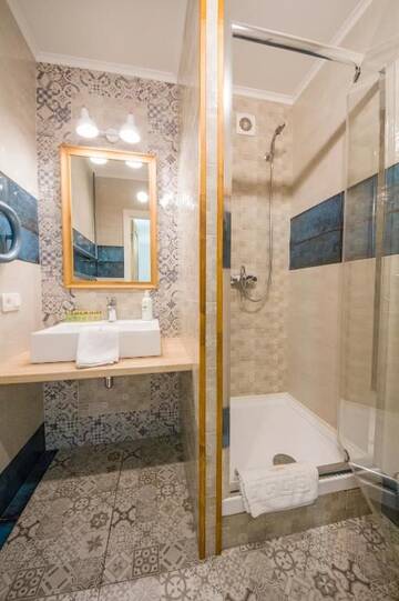 Фото номера Апартаменты с 2 спальнями - ул. Шелковичная, 46/48 Апартаменты Central Dayflat Apartments г. Киев 6
