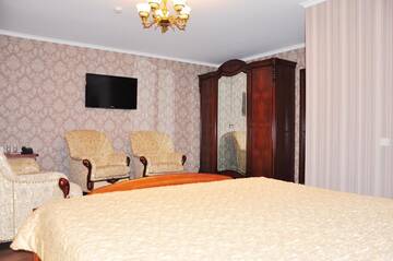 Фото номера Полулюкс Отель Европейский г. Киев 7