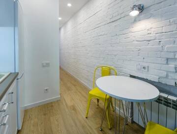 Фото номера Апартаменты с балконом Апартаменты Partner Guest House Baseina г. Киев 8