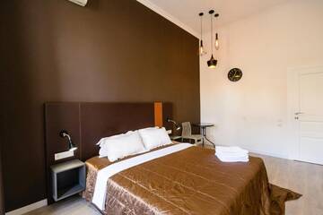 Фото номера Апартаменты с балконом Апартаменты Partner Guest House Baseina г. Киев 4