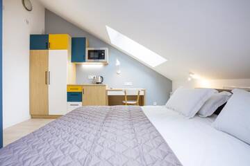 Фото номера Улучшенный люкс Апартаменты Partner Guest House Baseina г. Киев 3