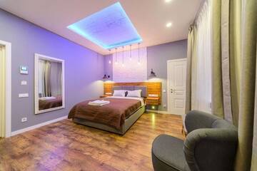 Фото номера Апартаменты с балконом Апартаменты Partner Guest House Baseina г. Киев 2