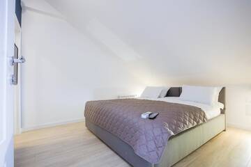 Фото номера Улучшенный двухместный номер с 1 кроватью Апартаменты Partner Guest House Baseina г. Киев 4