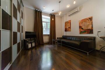 Фото номера Апартаменты-студио Апартаменты Partner Guest House Baseina г. Киев 3