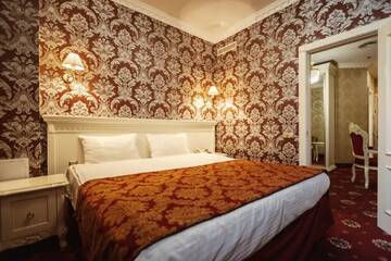 Фото номера Двухкомнатный полулюкс Отель De Paris Hotel г. Киев 3