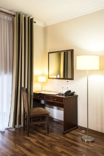Фото номера Апартаменты с 1 спальней Отель Greguar Hotel г. Киев 3