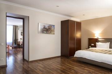Фото номера Апартаменты с 1 спальней Отель Greguar Hotel г. Киев 7