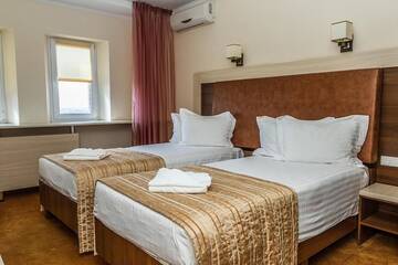 Фото номера Стандартные апартаменты Отель 7 Sky Hotel Klinicheskaya Street (2d entrance) г. Киев 9