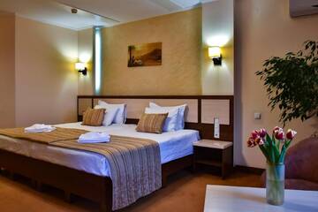 Фото номера Люкс Отель 7 Sky Hotel Klinicheskaya Street (2d entrance) г. Киев 4