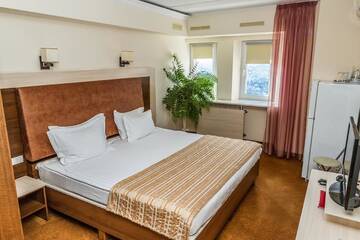Фото номера Семейные апартаменты Отель 7 Sky Hotel Klinicheskaya Street (2d entrance) г. Киев 9