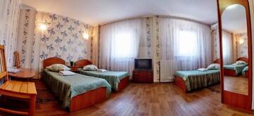 Фото номера Стандартный трехместный номер Отель Отель ЛаМа2 г. Киев 2