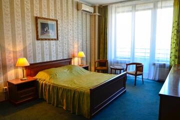 Фото номера Двухместный номер с 1 кроватью Отель Diplomat ApartHotel г. Киев 3