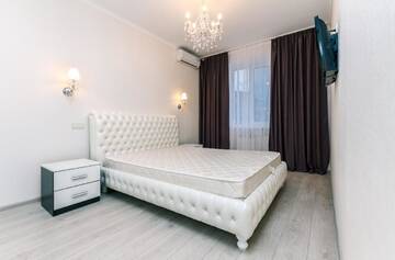 Фото номера Апартаменты Делюкс, ул. Госпитальной, 2 Апартаменты LuxCenterApartment г. Киев 9