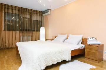 Фото номера One-Bedroom Apartment  on Boulevard Lesi Ukrainki 3 Апартаменты Alex Apartments near Kreshatik st г. Киев 12