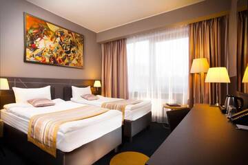 Фото номера Стандартный двухместный номер с 2 отдельными кроватями Отель Mercure Kyiv Congress г. Киев 2