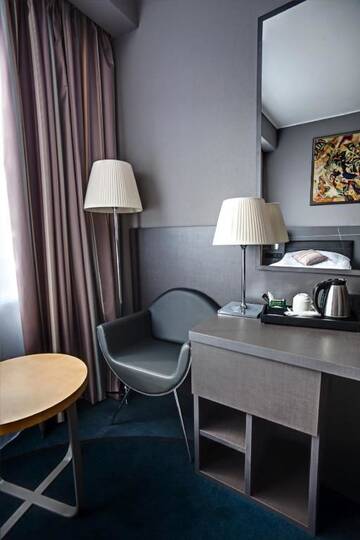 Фото номера Стандартный двухместный номер с 2 отдельными кроватями Отель Mercure Kyiv Congress г. Киев 3