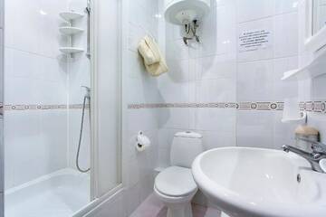 Фото номера Двухместный номер с 2 отдельными кроватями Отель Centrooms Kropivnizkogo Mini-Hotel г. Киев 21
