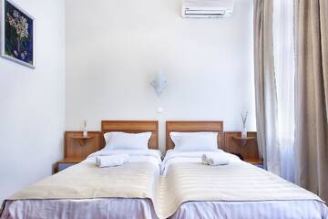 Фото номера Двухместный номер с 2 отдельными кроватями Отель Centrooms Kropivnizkogo Mini-Hotel г. Киев 7