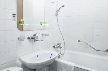 Фото номера Двухместный номер эконом-класса с 2 отдельными кроватями Отель Отель Киев г. Киев 5