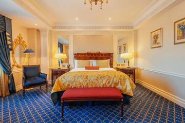 Фото номера Люкс «Атриум» с 1 спальней Отель Fairmont Grand Hotel Kyiv г. Киев 4