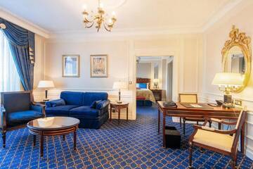 Фото номера Люкс «Атриум» с 1 спальней Отель Fairmont Grand Hotel Kyiv г. Киев 5