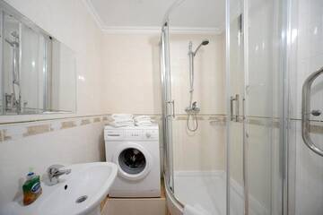 Фото номера Номер-студио Апартаменты KievApts Maydan Apartments г. Киев 14