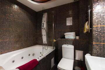 Фото номера Апартаменты Делюкс Апартаменты KievApts Maydan Apartments г. Киев 12