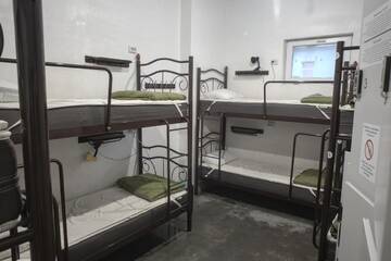 Фото номера Кровать в общем 8-местном номере Хостелы Z-Hostel г. Киев 2