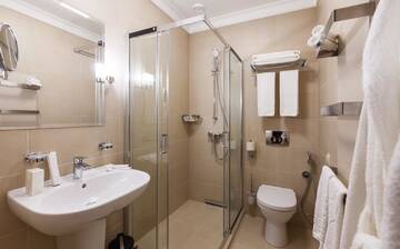 Фото номера Двухместный суперлюкс с 1 кроватью Отель Crystal Hotel г. Киев 12