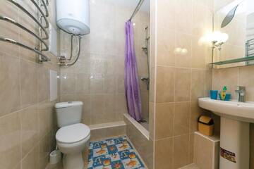 Фото номера Апартаменты с душем Апартаменты Apartment 13А Holosiivska Street г. Киев 10
