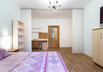 Фото номера Апартаменты с балконом Апартаменты Apartment 13А Holosiivska Street г. Киев 7
