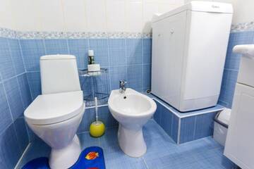 Фото номера Апартаменты с балконом Апартаменты Apartment 13А Holosiivska Street г. Киев 14