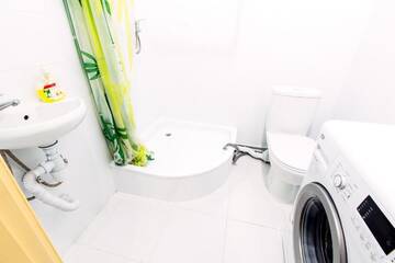Фото номера Кровать в общем 10-местном номере для женщин Хостелы Happy Hostel Kiev г. Киев 7