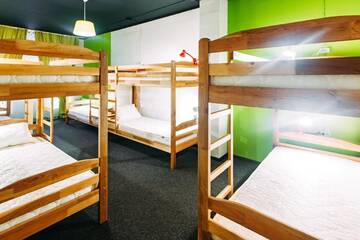 Фото номера Кровать в общем 10-местном номере для мужчин Хостелы Happy Hostel Kiev г. Киев 4