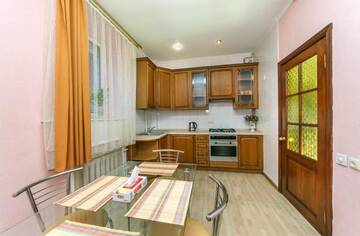 Фото номера Апартаменты Апартаменты Two Bedroom Apartment on Liuteranska street г. Киев 28