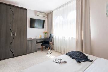 Фото номера Улучшенный двухместный номер с 1 кроватью Отель SPA Hotel Galera г. Киев 4