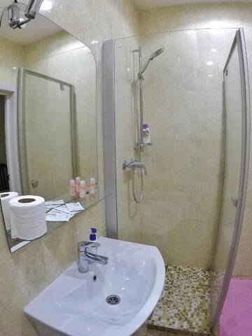 Фото номера Улучшенные апартаменты Апартаменты Apartment on Dragomirova г. Киев 5