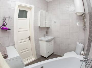 Фото номера Апартаменты с 2 спальнями Апартаменты Dnipro view Slavutich apartment г. Киев 21