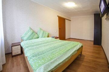 Фото номера Улучшенные апартаменты Апартаменты VIP apartment on 14 Vidradnyi Avenue г. Киев 8