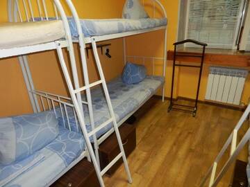 Фото номера Кровать в общем 8-местном номере Хостелы Yourhostel Svyatoshino г. Киев 13