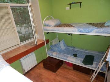 Фото номера Кровать в общем 6-местном номере Хостелы Yourhostel Svyatoshino г. Киев 7