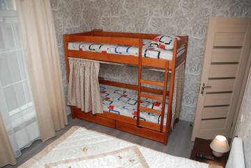 Фото номера Семейный номер с общей ванной комнатой Хостелы Green Apple Hostel г. Киев 6