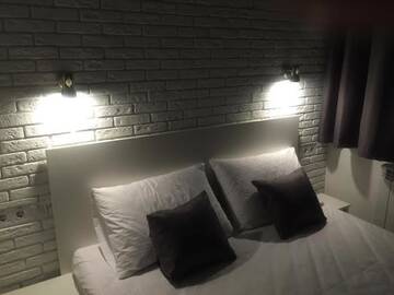 Фото номера Стандартный двухместный номер с 1 кроватью Мини-отель SkyHome Goloseevsky г. Киев 5