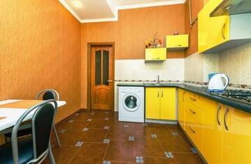 Фото номера Апартаменты с 1 спальней и балконом. Софиевская 2/1 Апартаменты HouseHome г. Киев 10