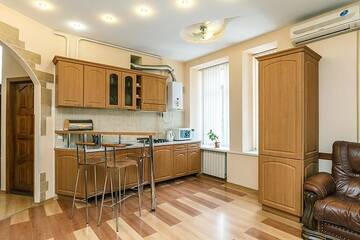 Фото номера Апартаменты с 2 спальнями. Kostolna 6 Апартаменты HouseHome г. Киев 9