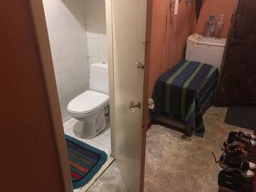 Фото номера Кровать в общем 8-местном номере Хостелы Хостел Hikkaduwa Hostel г. Киев 4