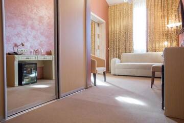 Фото номера Люкс с 1 спальней Отель Mackintosh Hotel г. Киев 6