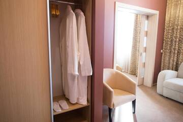 Фото номера Люкс с 1 спальней Отель Mackintosh Hotel г. Киев 7